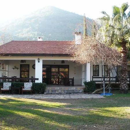 Oda ve Kahvaltı Salkim Ekincik